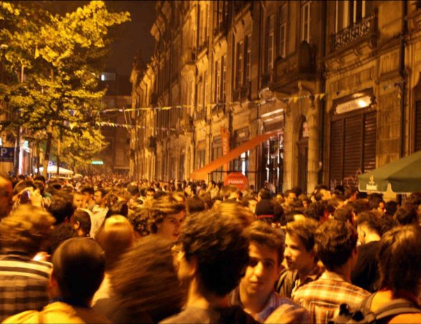 happy-porto-hostel-porto-hostels-porto-Galerias-Paris